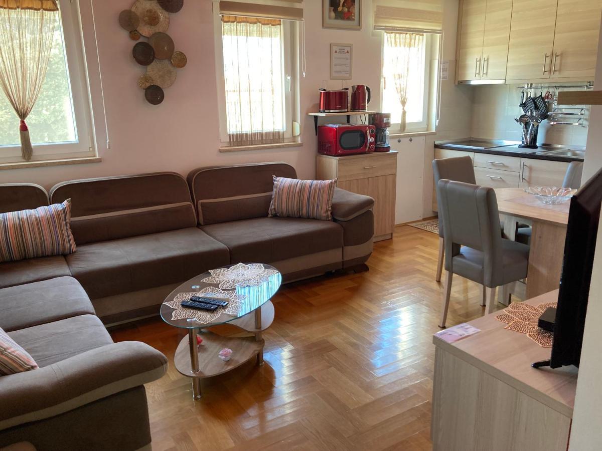 Apartment Capriati With Parking Garage Umag Eksteriør billede